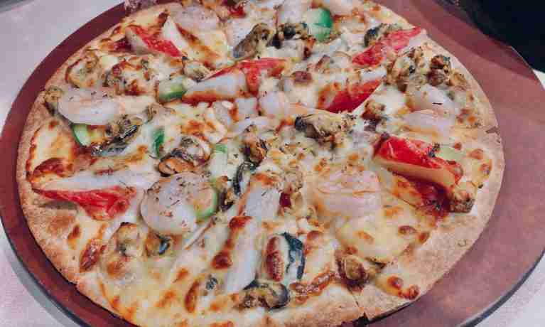Top 10 Pizza Hut Crust Types For You to Choose From