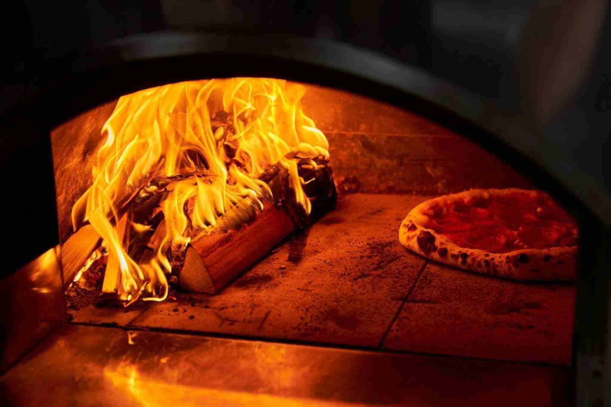 How to Choose the Perfect WoodFired Pizza Oven for Your Home Pizza