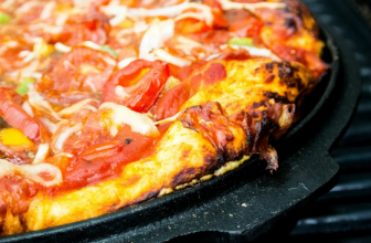 How to Clean Pizza Stone: A Step-by-step Guide