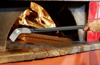 How to Clean a Pizza Oven Thoroughly