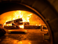 Best Wood for Pizza Oven: Why Pizza Oven Wood Is Important