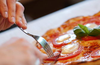 Best Vegan Cheese for Pizza to Satisfy the Taste of Your Inner Gourmet